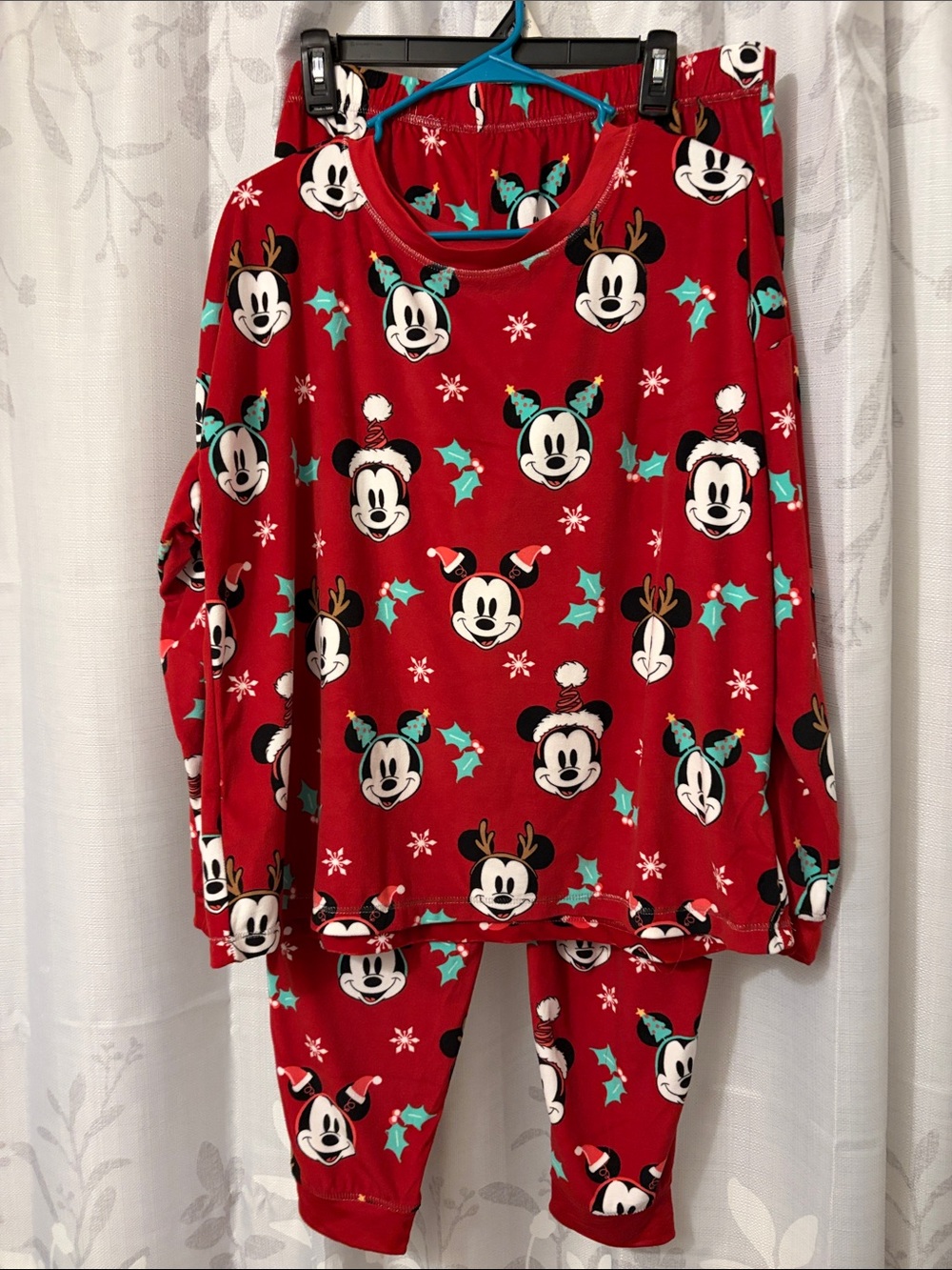 Disney Red Mickey Mouse Holiday Pajama Set